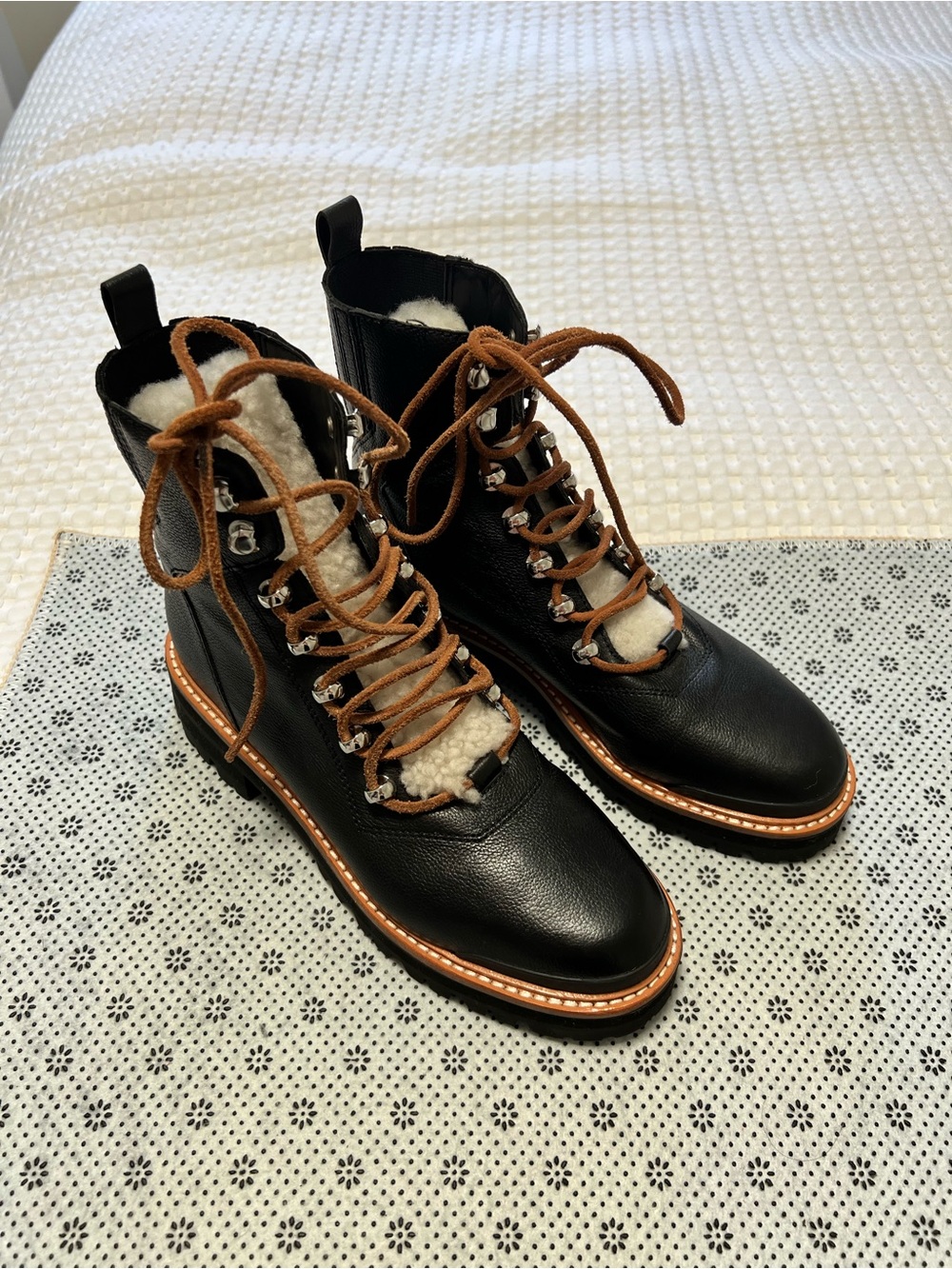 Marc Fisher Women's Ltd Izzie Hiker on Lugsole Leather Combat Ankle Boots Sz 7